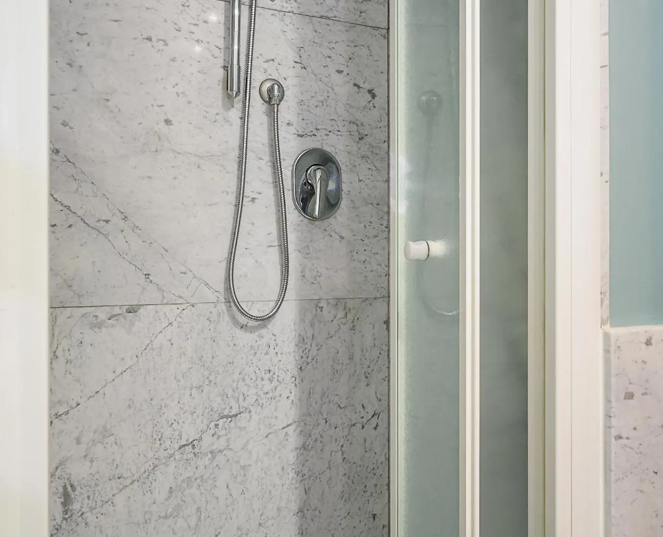 Classbnb - Spacious Apartment 20 Minutes From The City Center Milano
