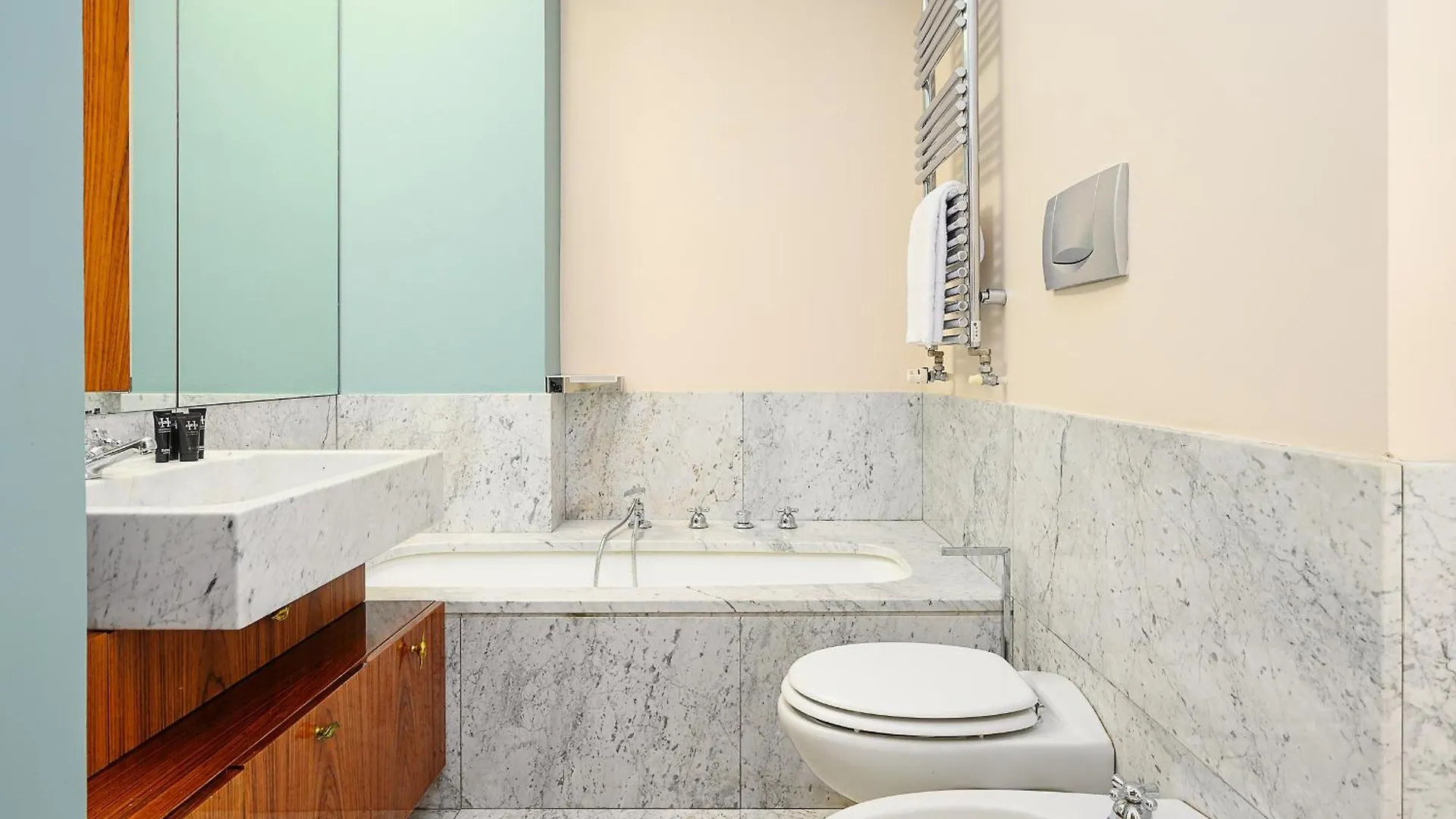 Classbnb - Spacious Apartment 20 Minutes From The City Center Milano Italien