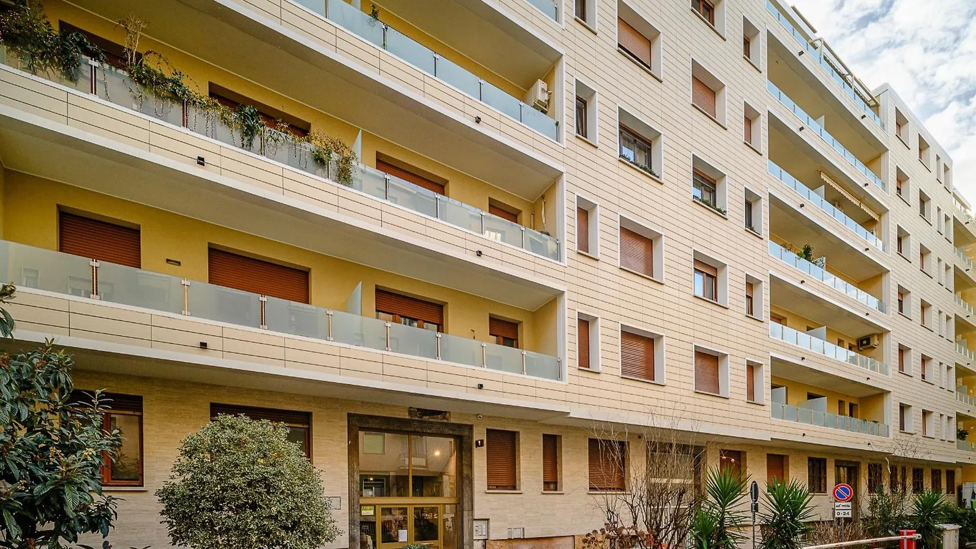 Classbnb - Spacious Apartment 20 Minutes From The City Center Milano